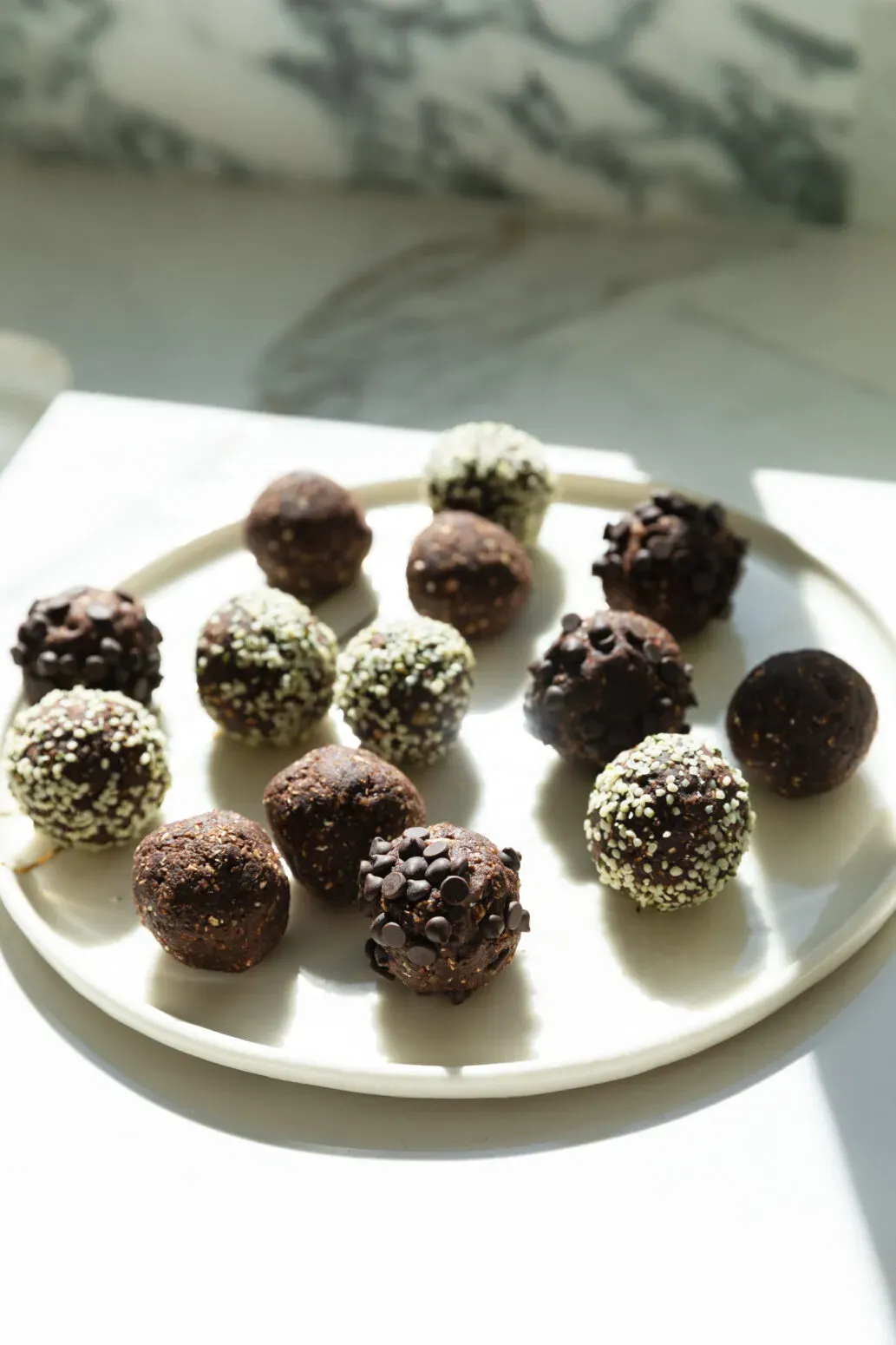 Delicious Black Bean Brownie Balls: Healthy Snack