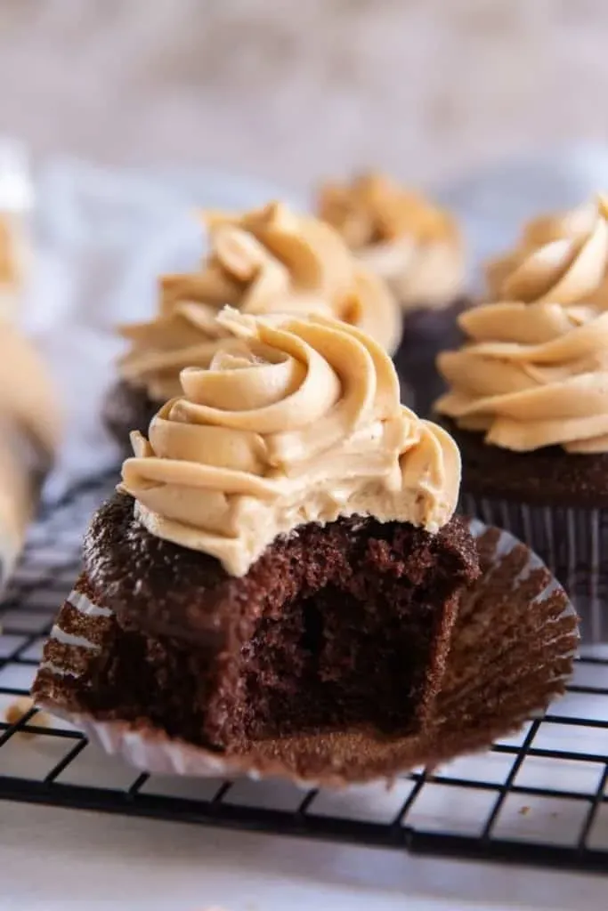 Troubleshooting & Storing Your Homemade Frosting